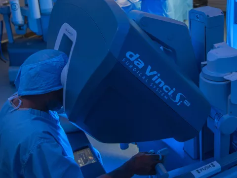 Together, da Vinci® surgery technology and your doctor have the ability to perform complex procedures through just a few small openings.
